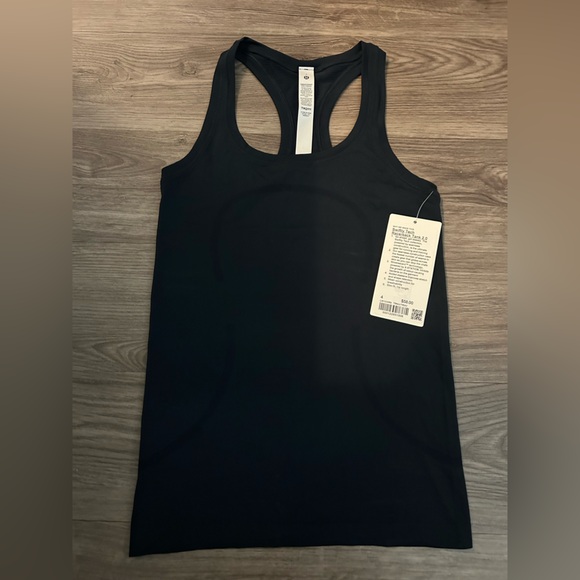 Lululemon Swiftly Tank-New! - Picture 2 of 7